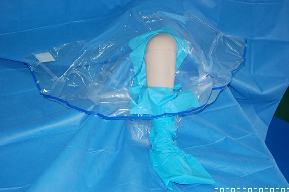 Orthopaedic knee arthroscopy drape
