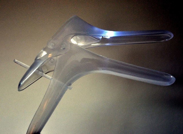 Disposable Vaginal Speculum with Light